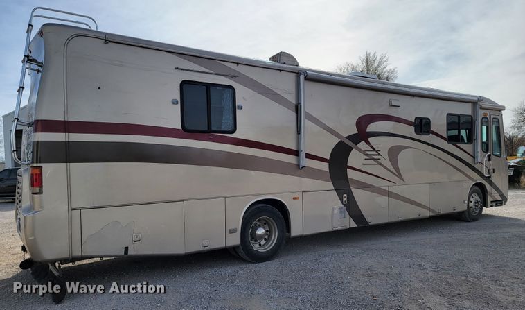 image for item HF9251 2002 Spartan K2  Travel Supreme RV