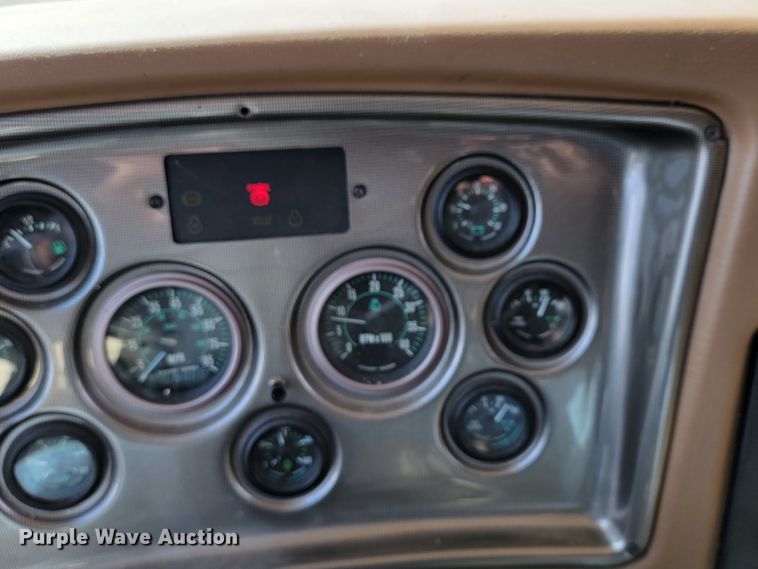 image for item HF9251 2002 Spartan K2  Travel Supreme RV