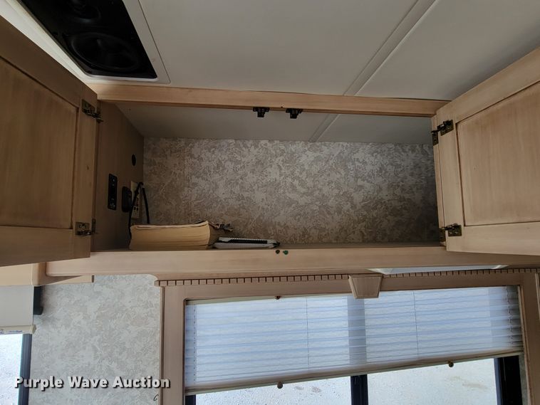 image for item HF9251 2002 Spartan K2  Travel Supreme RV