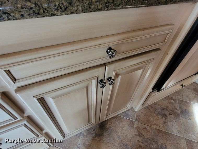 image for item HF9251 2002 Spartan K2  Travel Supreme RV