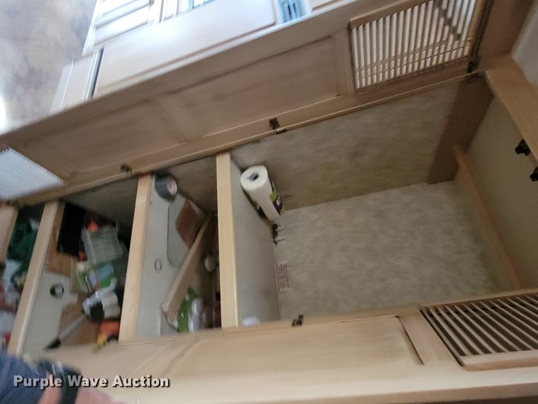 image for item HF9251 2002 Spartan K2  Travel Supreme RV