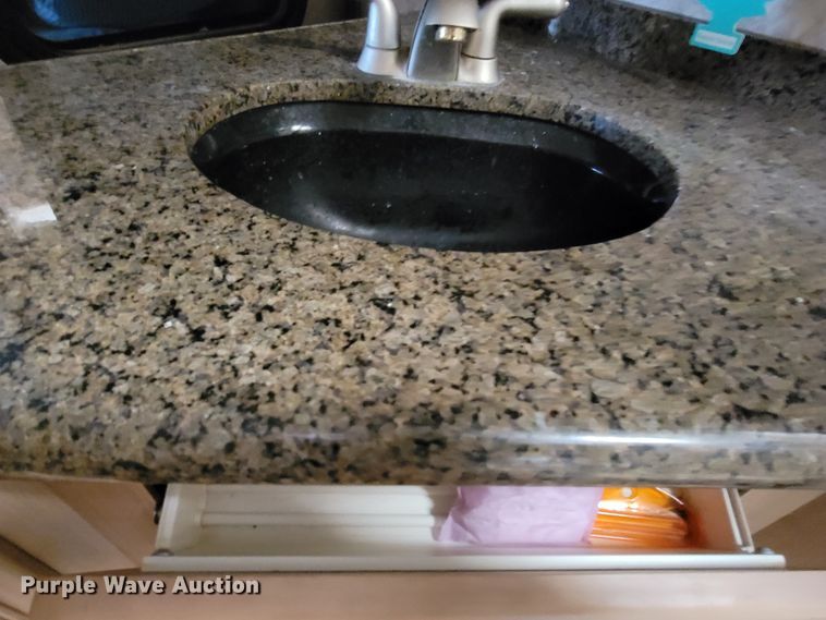 image for item HF9251 2002 Spartan K2  Travel Supreme RV