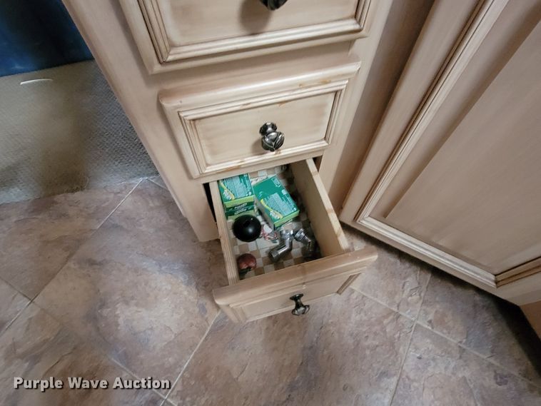 image for item HF9251 2002 Spartan K2  Travel Supreme RV