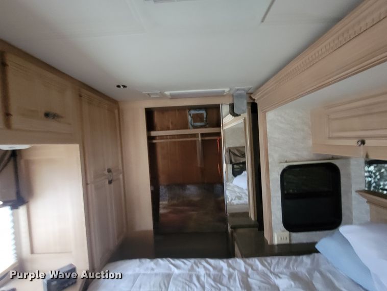 image for item HF9251 2002 Spartan K2  Travel Supreme RV