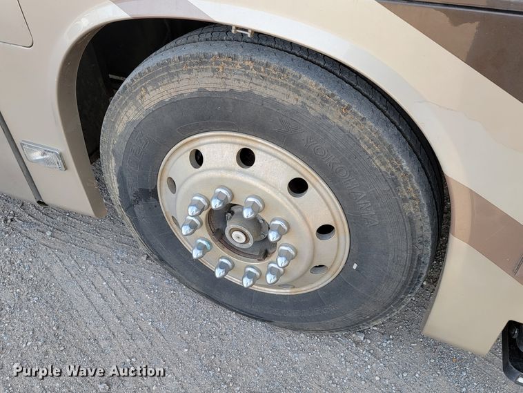 image for item HF9251 2002 Spartan K2  Travel Supreme RV