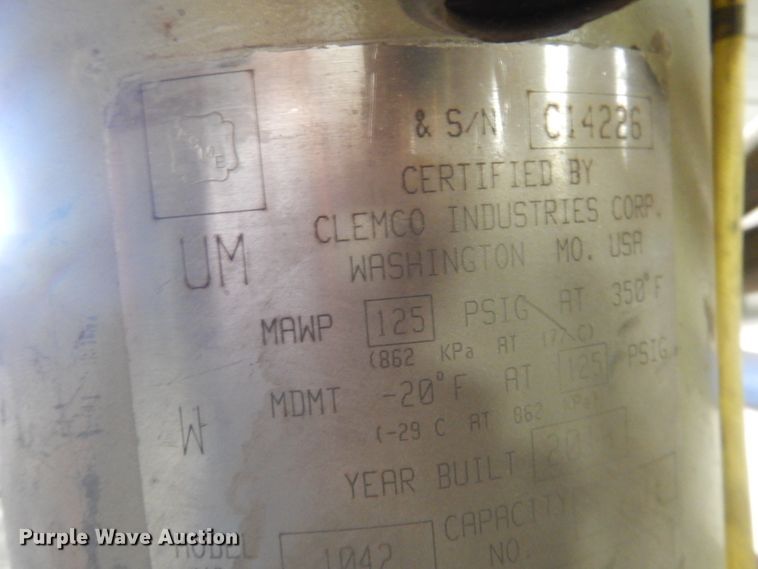 image for item HU9350 Clemco 1042  media blaster