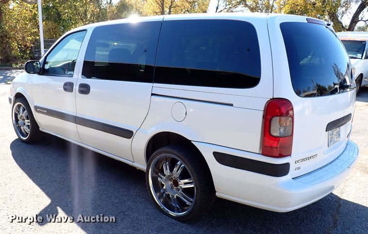 image for item IC9508 2002 Chevrolet Venture  van