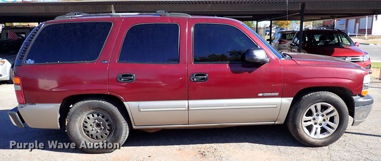 image for item IC9509 2000 Chevrolet Tahoe  SUV