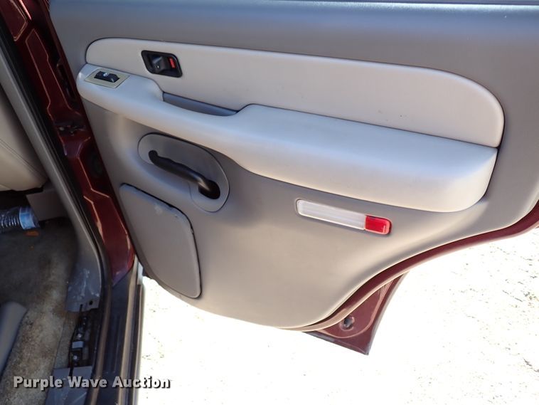 image for item IC9509 2000 Chevrolet Tahoe  SUV