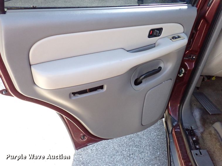 image for item IC9509 2000 Chevrolet Tahoe  SUV