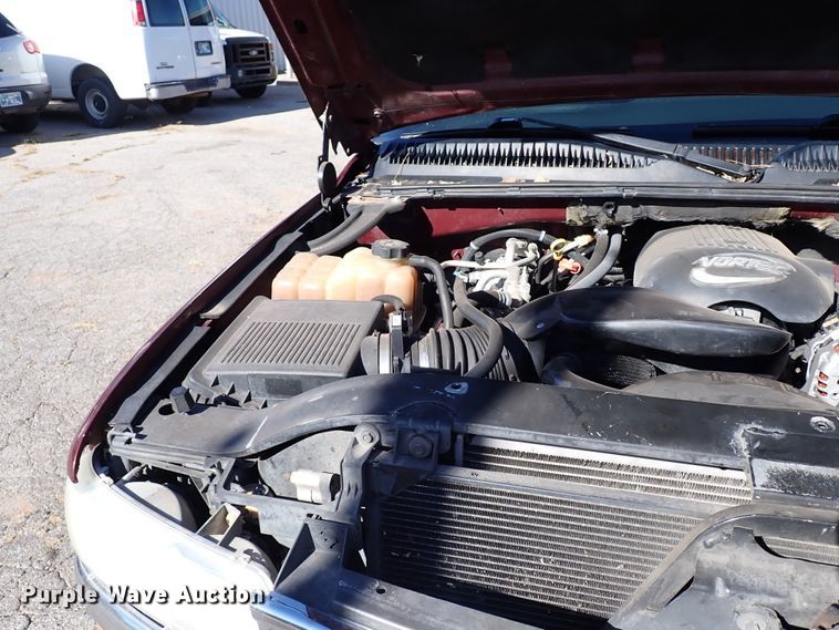 image for item IC9509 2000 Chevrolet Tahoe  SUV