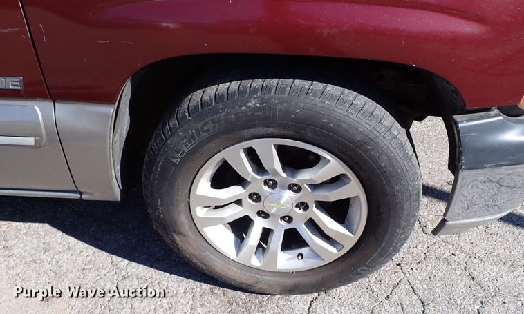 image for item IC9509 2000 Chevrolet Tahoe  SUV