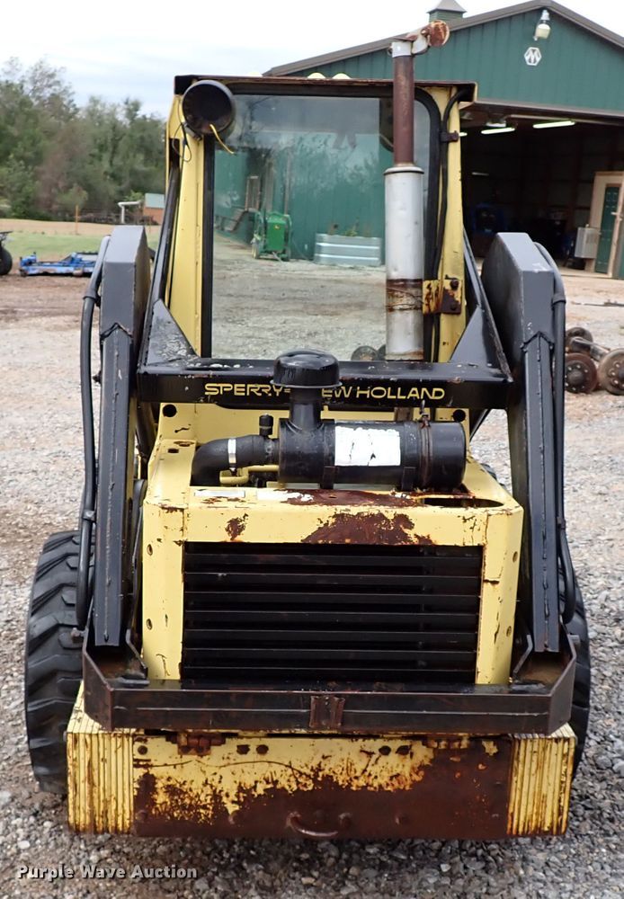 image for item IC9583 1984 New Holland L455  skid steer loader