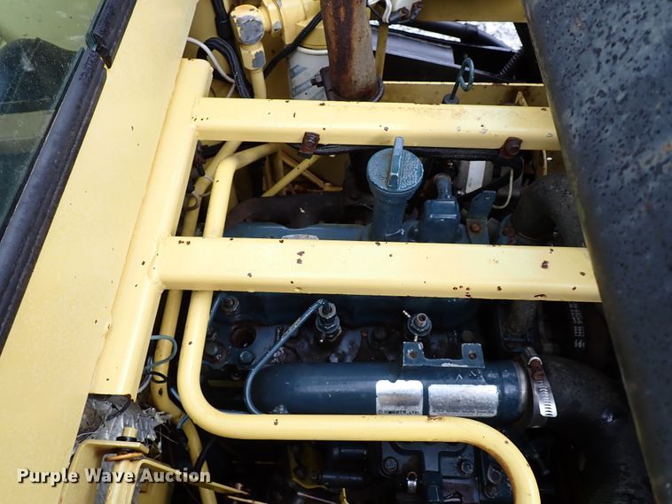 image for item IC9583 1984 New Holland L455  skid steer loader