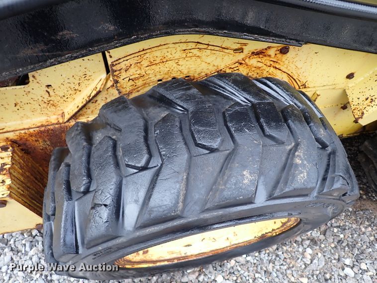 image for item IC9583 1984 New Holland L455  skid steer loader