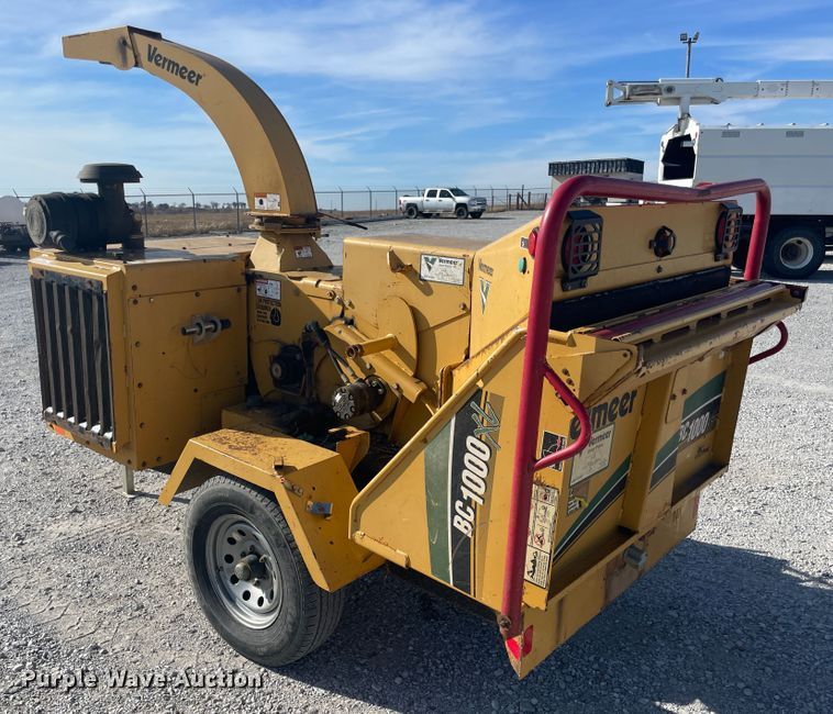 image for item ID9574 2010 Vermeer BC1000XL  wood chipper