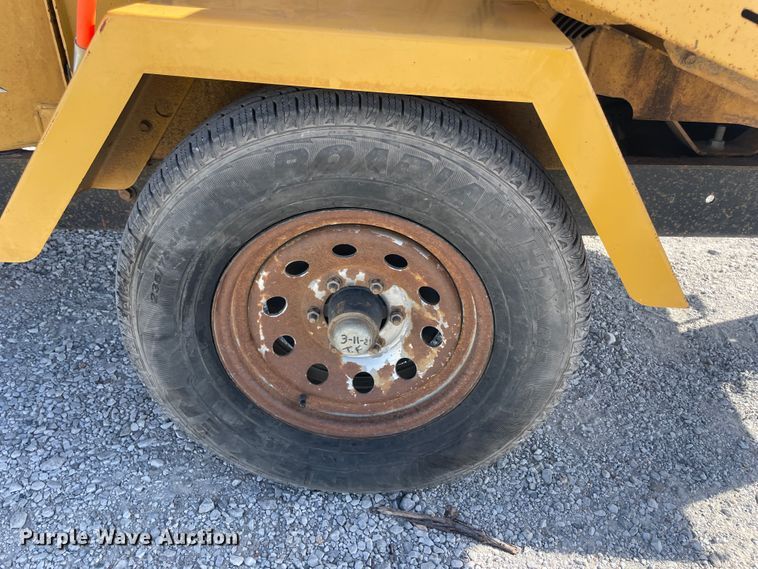 image for item ID9574 2010 Vermeer BC1000XL  wood chipper