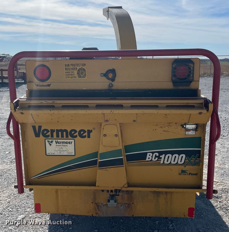 image for item ID9576 2010 Vermeer BC1000XL  wood chipper