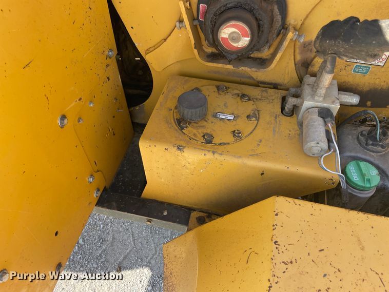 image for item ID9576 2010 Vermeer BC1000XL  wood chipper