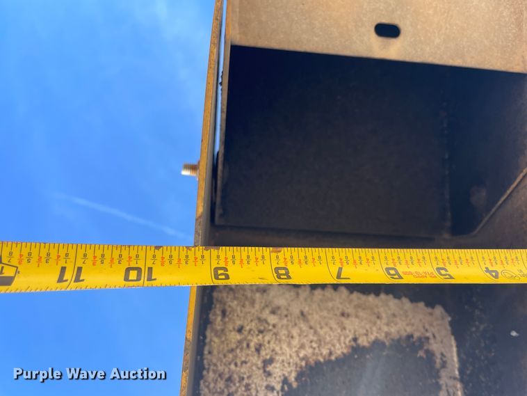 image for item ID9576 2010 Vermeer BC1000XL  wood chipper