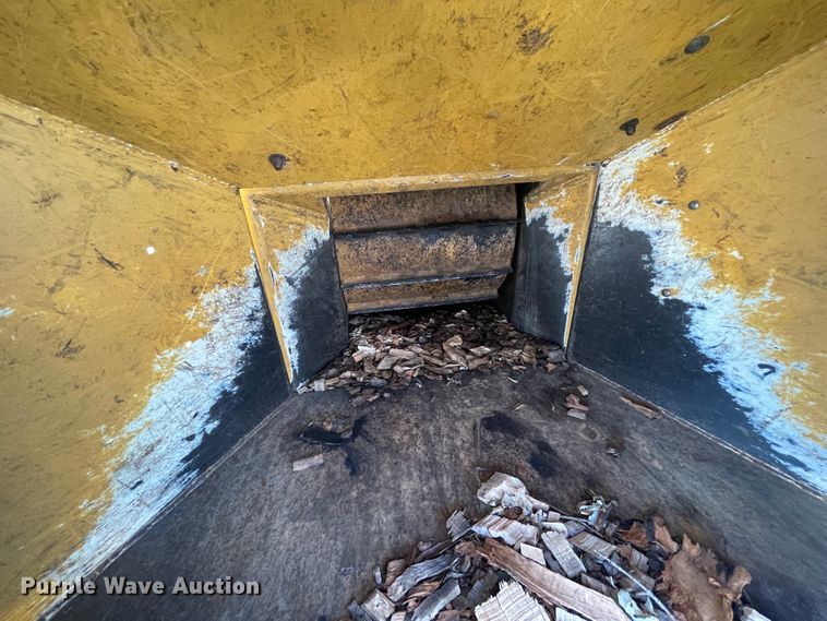 image for item ID9576 2010 Vermeer BC1000XL  wood chipper