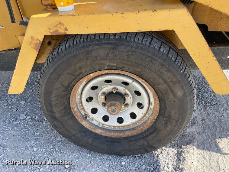 image for item ID9576 2010 Vermeer BC1000XL  wood chipper