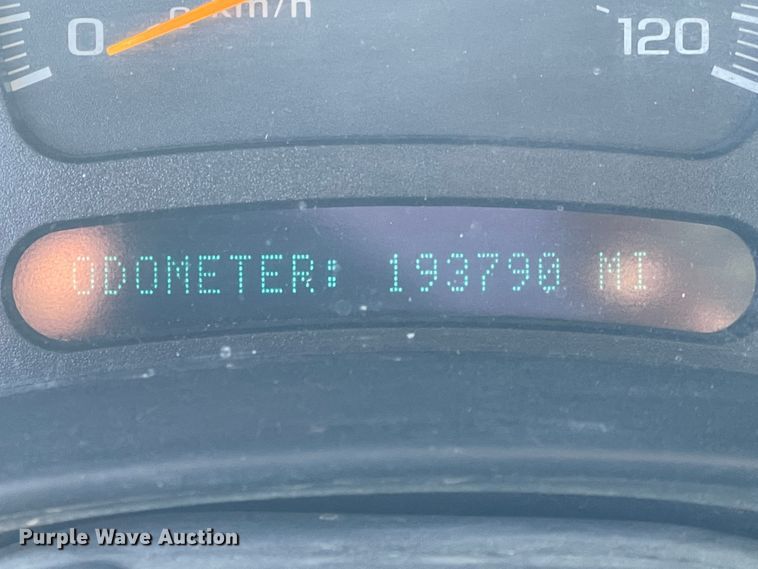 image for item ID9589 2003 GMC Sierra 1500  pickup truck