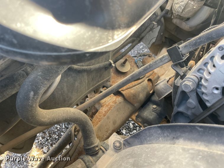 image for item ID9589 2003 GMC Sierra 1500  pickup truck