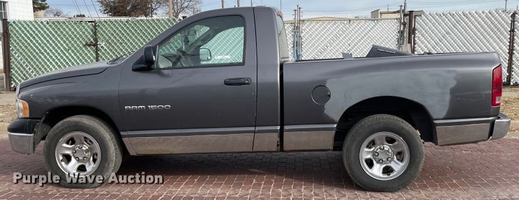 image for item IJ9502 2003 Dodge Ram 1500  pickup truck