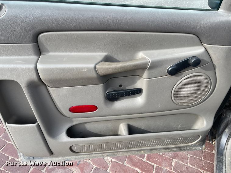 image for item IJ9502 2003 Dodge Ram 1500  pickup truck