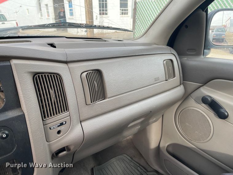 image for item IJ9502 2003 Dodge Ram 1500  pickup truck