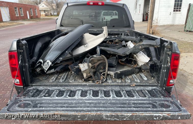 image for item IJ9502 2003 Dodge Ram 1500  pickup truck