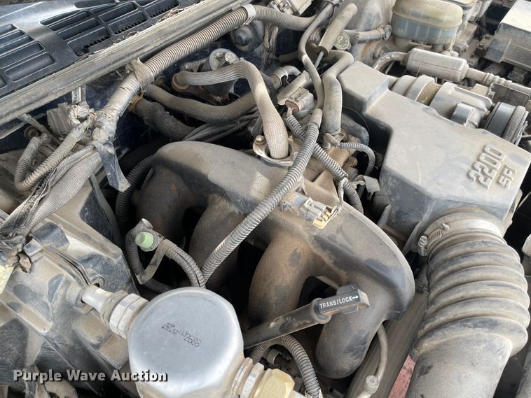 image for item IJ9503 1998 Chevrolet S10  Ext. Cab pickup truck