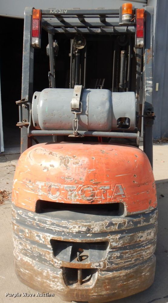 image for item IO9521 Toyota 42-6FGCU25  forklift