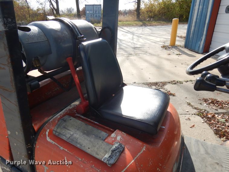 image for item IO9521 Toyota 42-6FGCU25  forklift