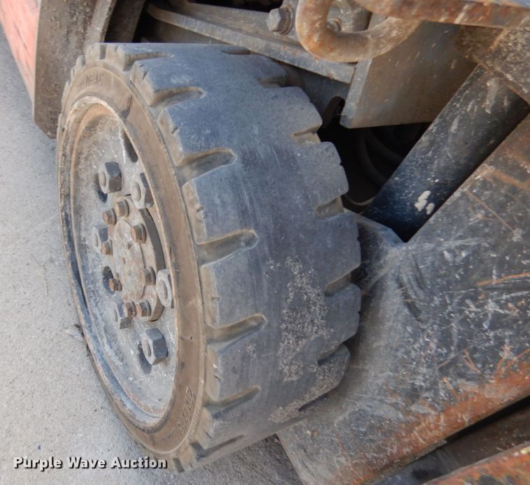 image for item IO9521 Toyota 42-6FGCU25  forklift