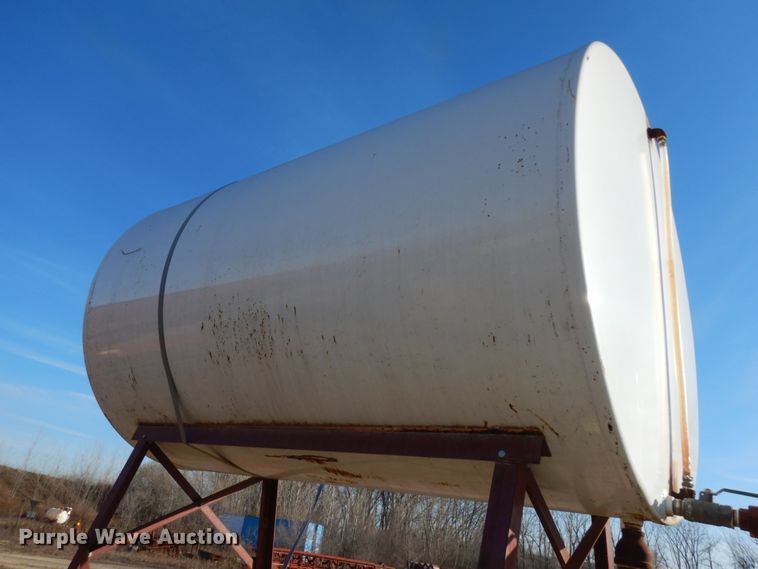 image for item IO9537 Fuel tank