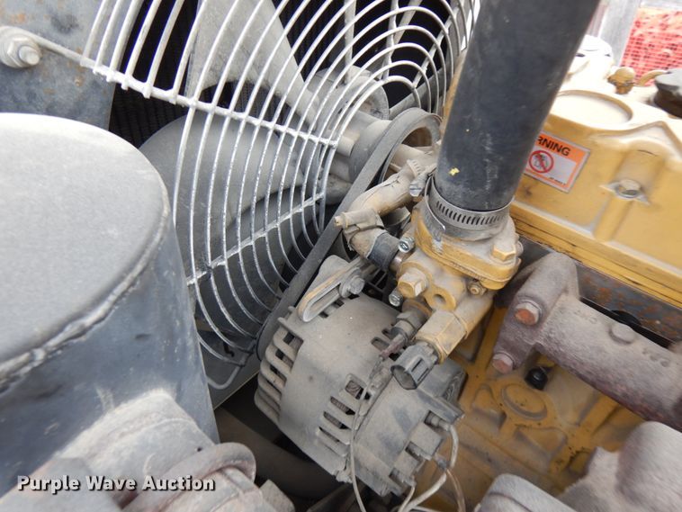 image for item IO9544 Sullair 185DPQ CA3  air compressor