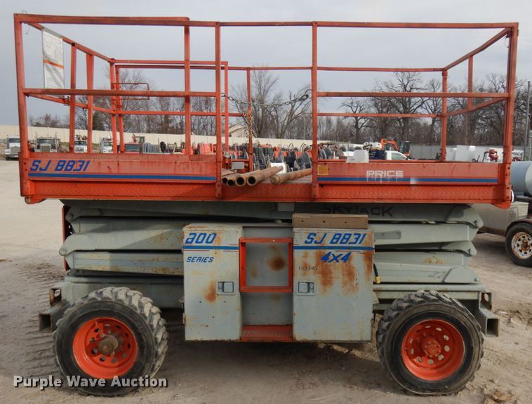 image for item IO9545 Skyjack SJ8831  scissor lift