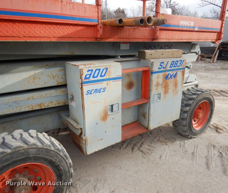 image for item IO9545 Skyjack SJ8831  scissor lift