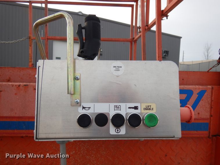 image for item IO9545 Skyjack SJ8831  scissor lift