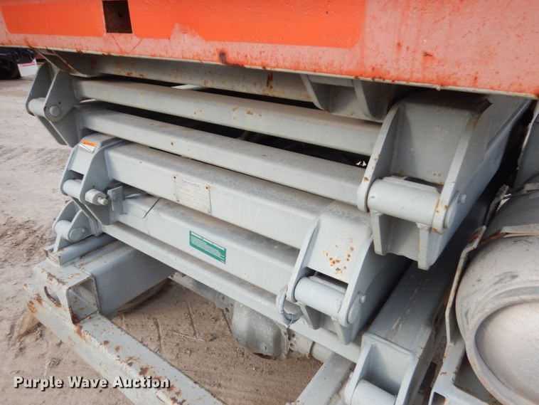 image for item IO9545 Skyjack SJ8831  scissor lift