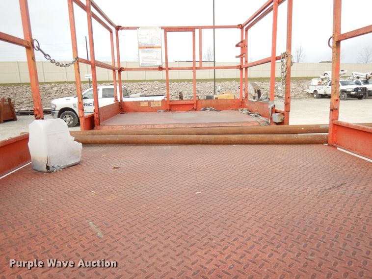 image for item IO9545 Skyjack SJ8831  scissor lift