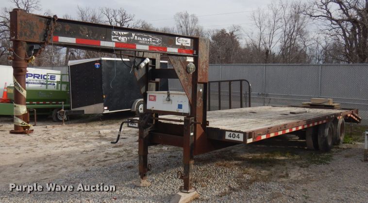 image for item IO9546 1997 Mac Lander  equipment trailer