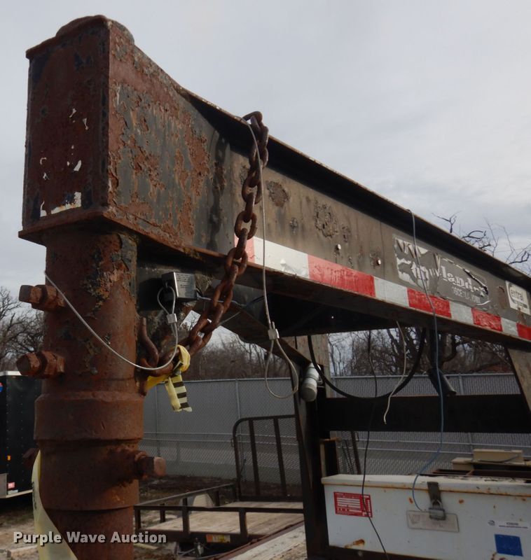 image for item IO9546 1997 Mac Lander  equipment trailer