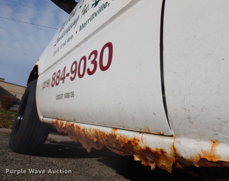 image for item IO9611 2005 Chevrolet Silverado 1500  pickup truck