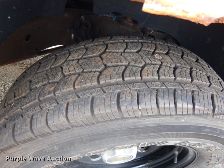 image for item IO9611 2005 Chevrolet Silverado 1500  pickup truck