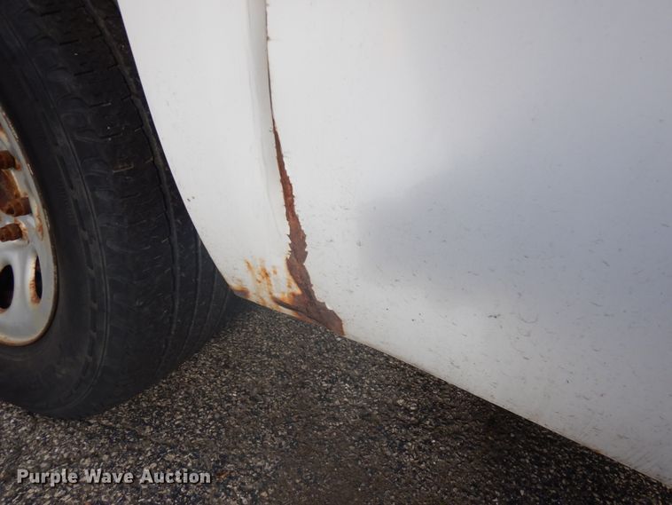 image for item IO9613 2008 Chevrolet Silverado 1500  pickup truck