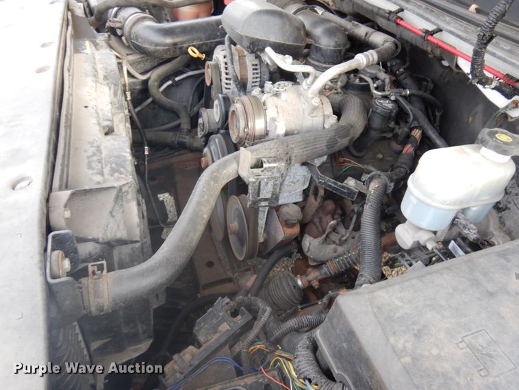 image for item IO9613 2008 Chevrolet Silverado 1500  pickup truck