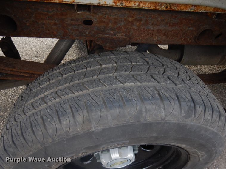 image for item IO9613 2008 Chevrolet Silverado 1500  pickup truck